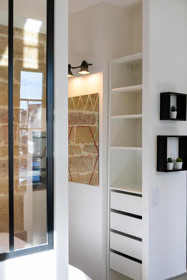 Le Saint B Au Pied De La Cathedrale Saint Benigne Apartment