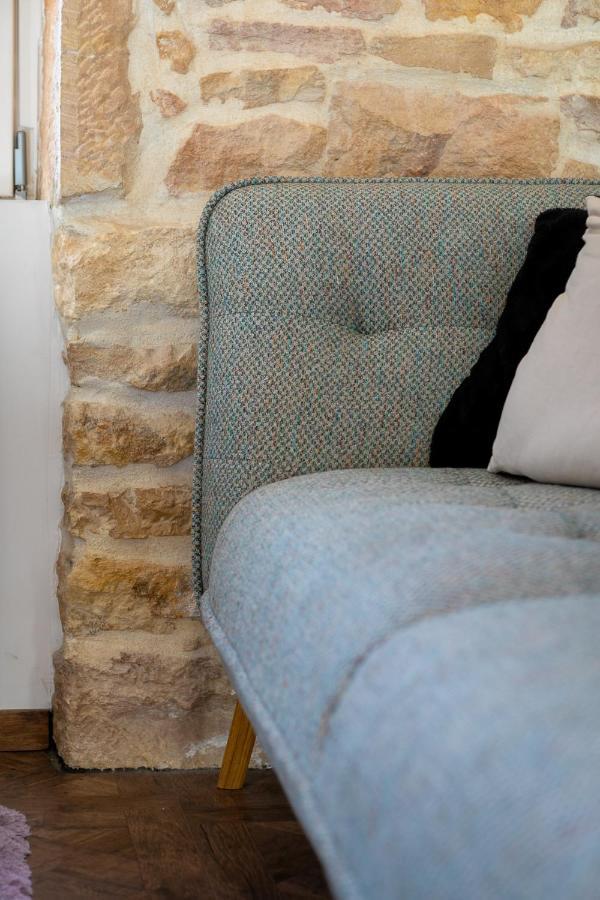 Le Saint B Au Pied De La Cathedrale Saint Benigne Apartment *